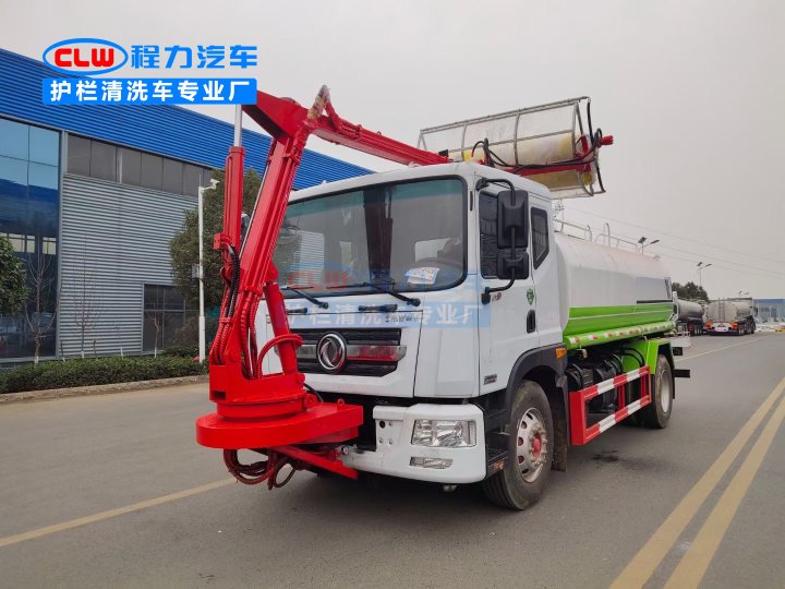 東風(fēng)D9灑水車(chē)加裝前置隧道壁